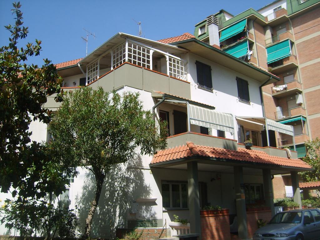 Casa Margherita Affittacamere B&B Follonica Exterior photo